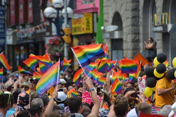 pride parade 2735009 1280