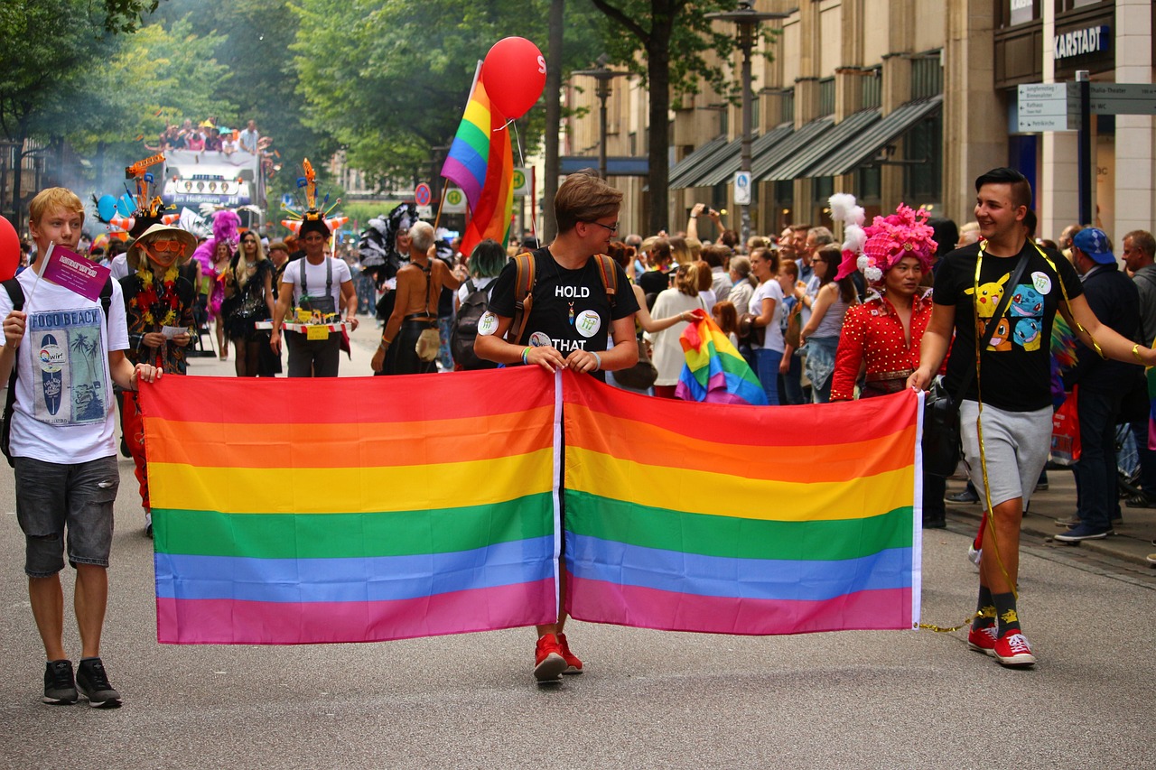 pride parade 2735009 1280
